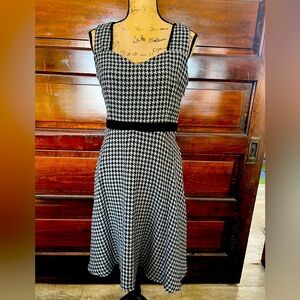 Lindy bop houndstooth knit dress size large
